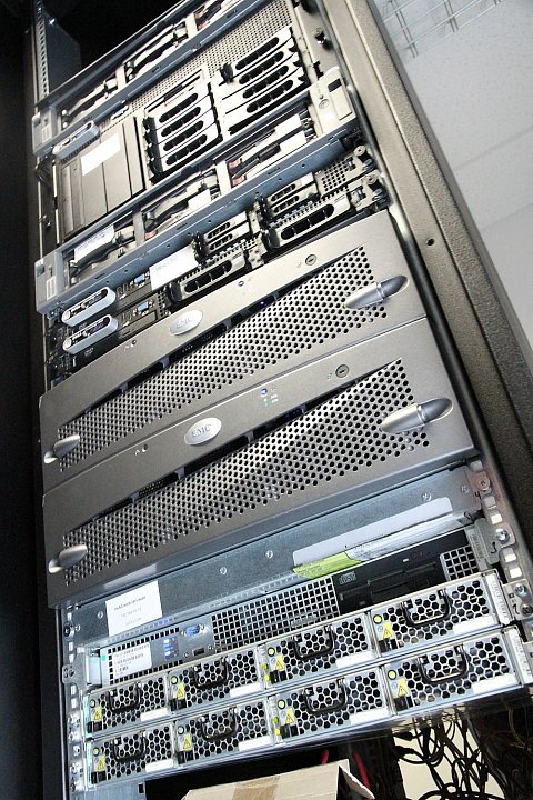 Tisková konference k oficiálnímu spuštění datacentra Tower Českých Radiokomunikací v prostorách televizního vysílače pražském na Žižkově. Menší datacentrum v prostorách Žižkovské věže, které už delší dobu slouží pro poskytování cloudových služeb.