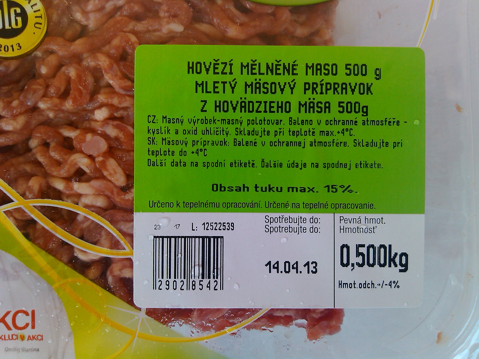 Hovězí mělněné maso, polotovar: 97 % masa, 0,5 kg za 54,90 Kč, 109,80 Kč/ kg výrobku, obsahuje stabilizátor	
