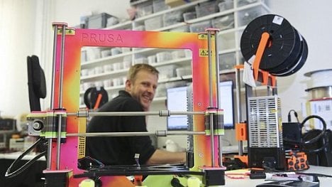 Náhledový obrázek - Prusa Research dál raketově roste. Loni zvýšila tržby o 92 procent, prodala 60 tisíc 3D tiskáren