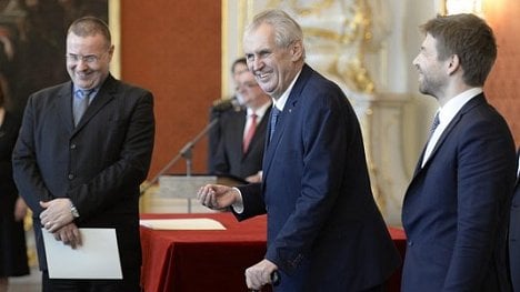 Náhledový obrázek - První vystoupení po znovuzvolení: Zeman jmenoval 25 soudců