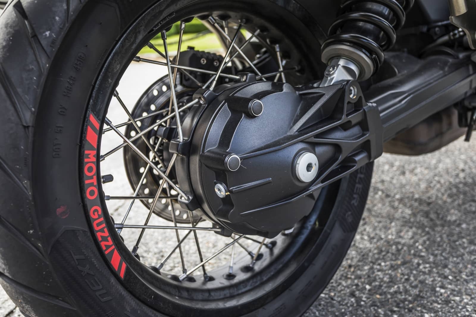 2020-03-MotoGuzziV85TT019.jpg