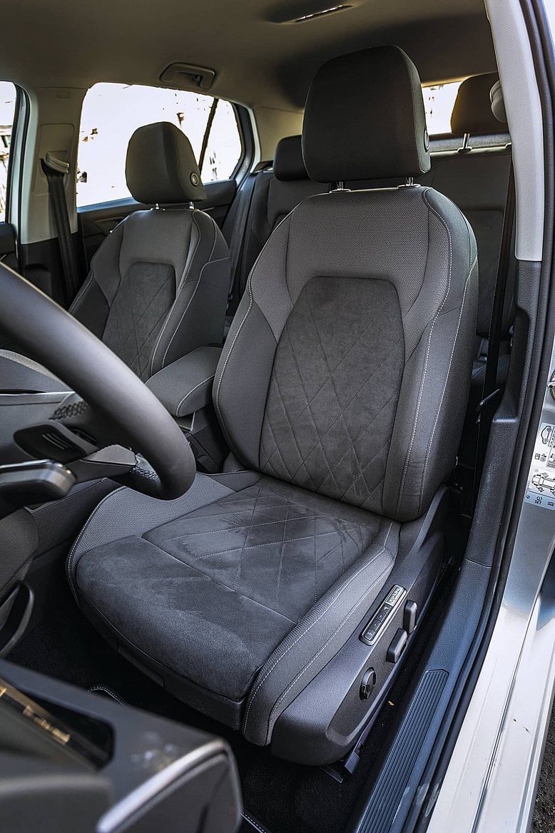 2020-08-aDMB2020_VW-Golf-2.0-TDi-7594.jpg