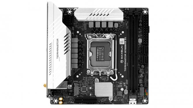 Do téhle Mini-ITX desky můžete dát dvě grafické karty. Z každé strany jednu