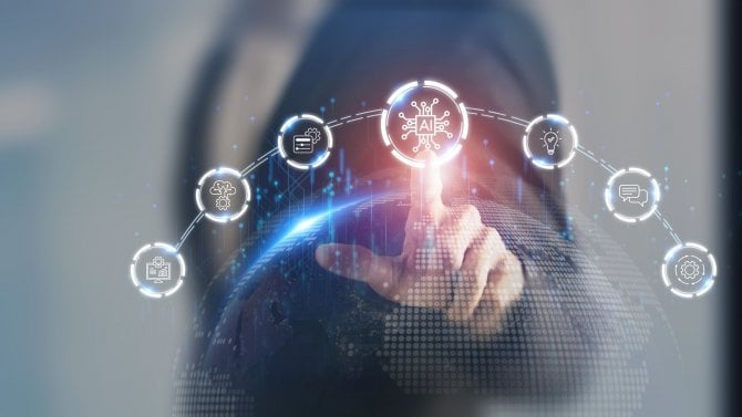 Agent umělé inteligence, koncept umělé inteligence. Digitální rozhraní s umělou inteligencí, automatizací a inovacemi v podnikání. Robotické procesy automatizace a analýza dat.