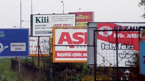 Náhledový obrázek - Z českých dálnic zmizí billboardy