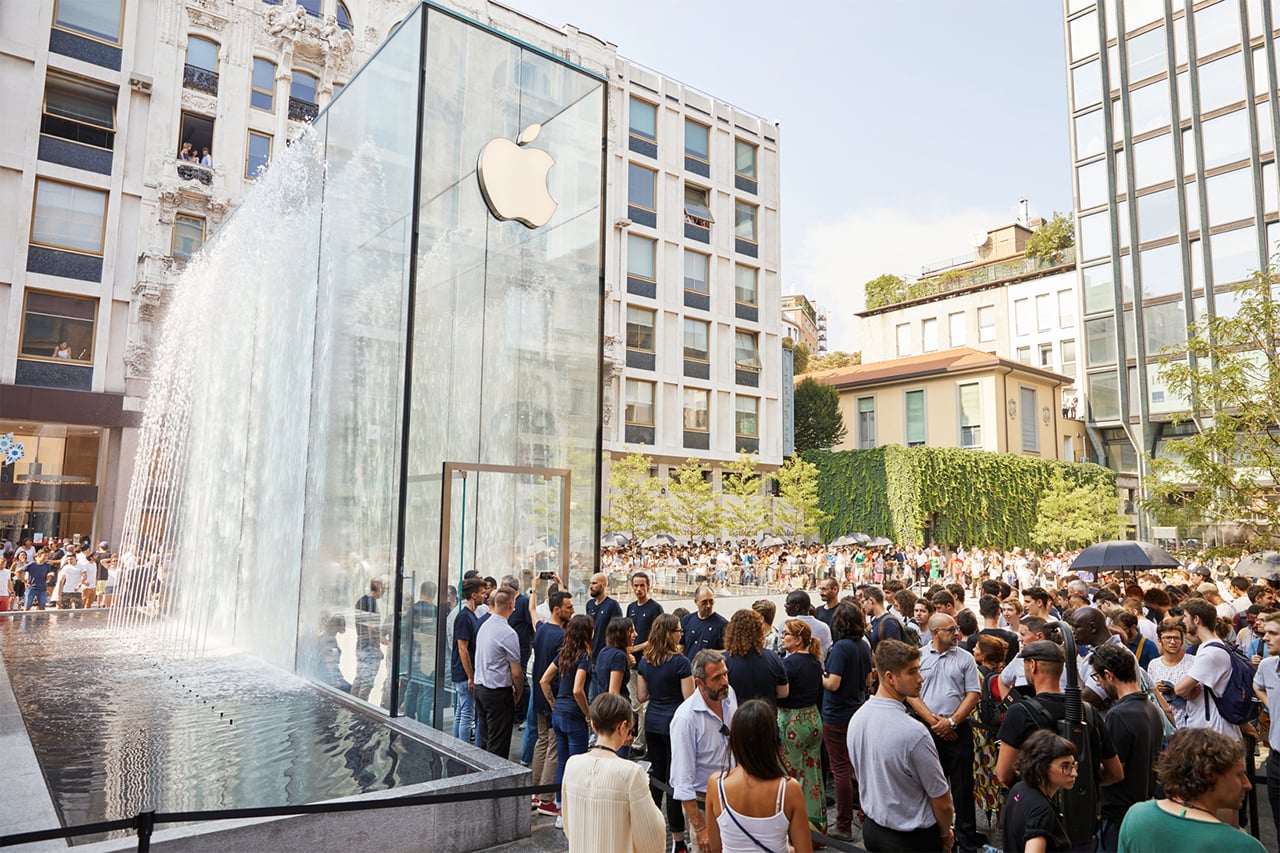 Apple Store Piazza Liberty v Miláně