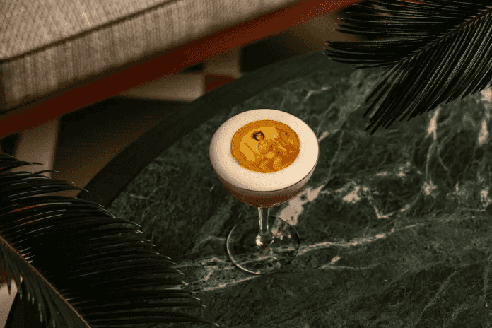 Koktejl Mata Hari od The Cocktail Hackera