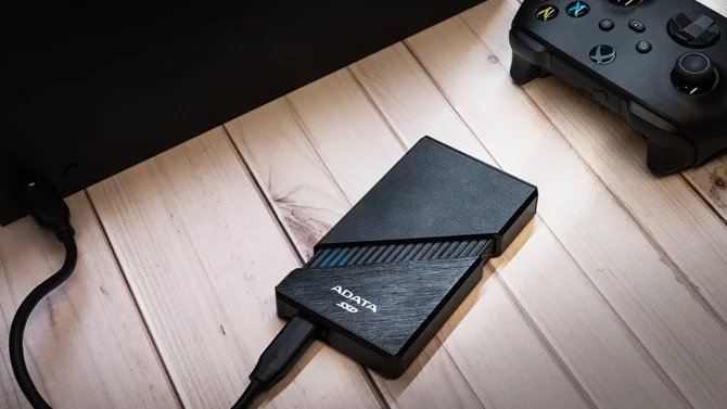 Externí disk Adata SE920