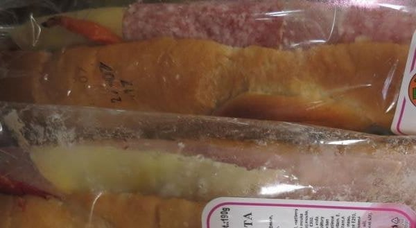 Van Hoan To, Ústí nad Labem-Severní Terasa: BAGETY - na povrchu potravin se vyskytovala plíseň zelené a bílé barvy a měly oslizlý povrch. Při kontrole byly zjištěny nevyhovující teploty skladování výrobků.