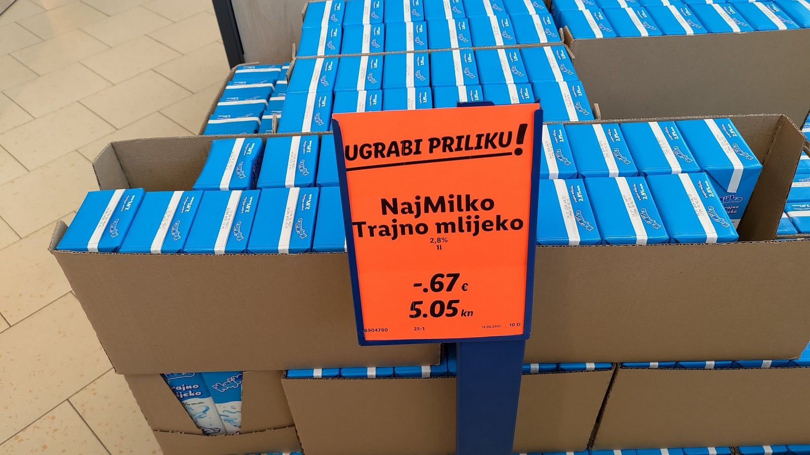 Ceny v Lidlu, Zagreb, Chorvatsko. (20. 6. 2023)