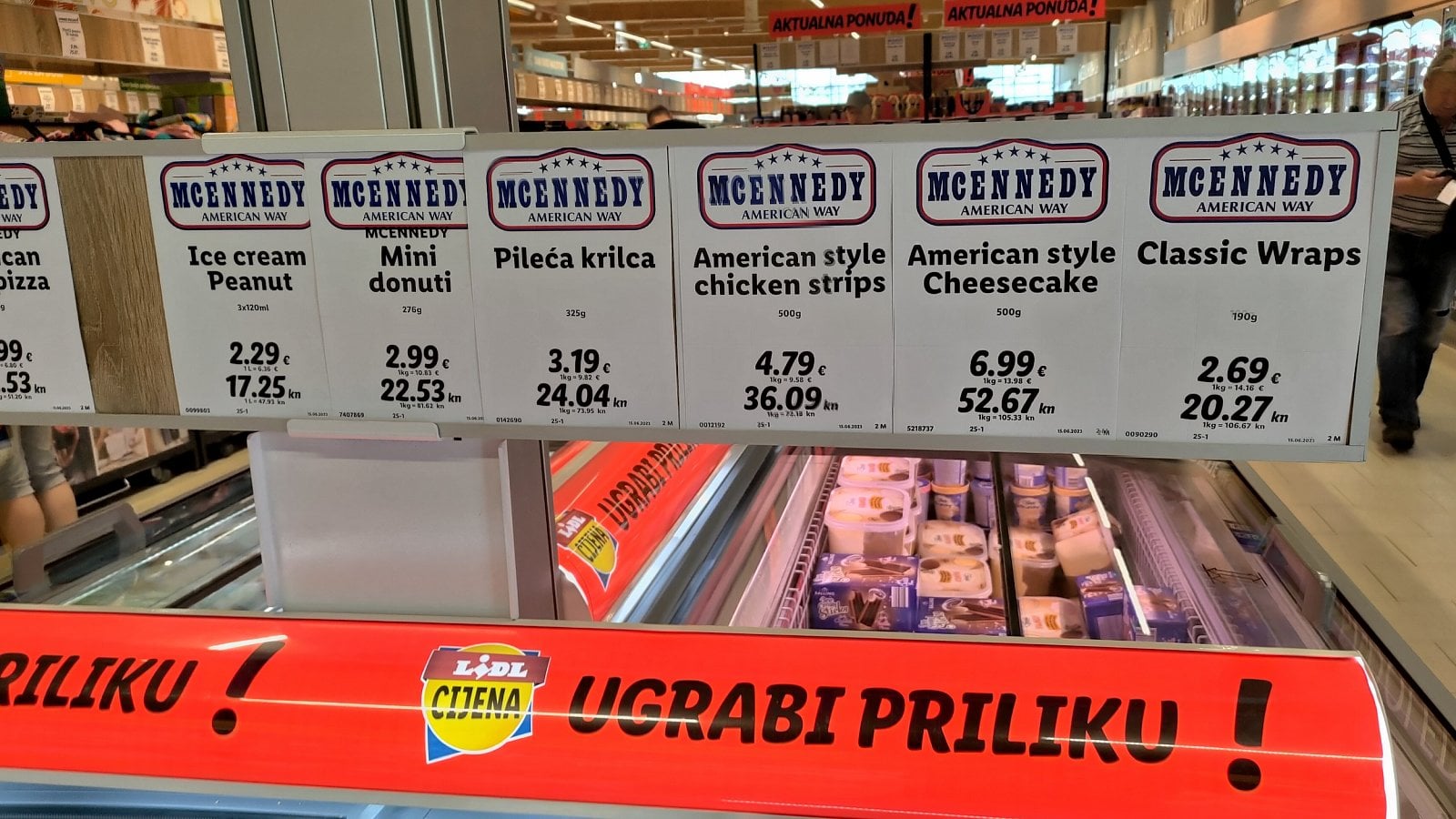 Ceny v Lidlu, Zagreb, Chorvatsko. (20. 6. 2023)