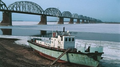 Náhledový obrázek - Most přes Amur. Pomník stagnace, nebo pilíř budoucího růstu?