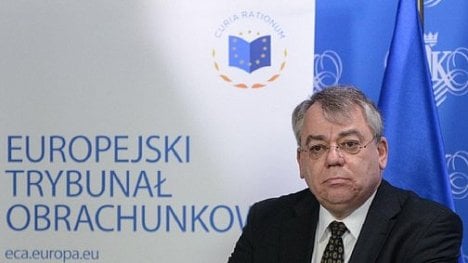 Náhledový obrázek - Horší než za komunistů. V rozpočtu EU zůstávají biliony, zlobí se šéf účetního dvora