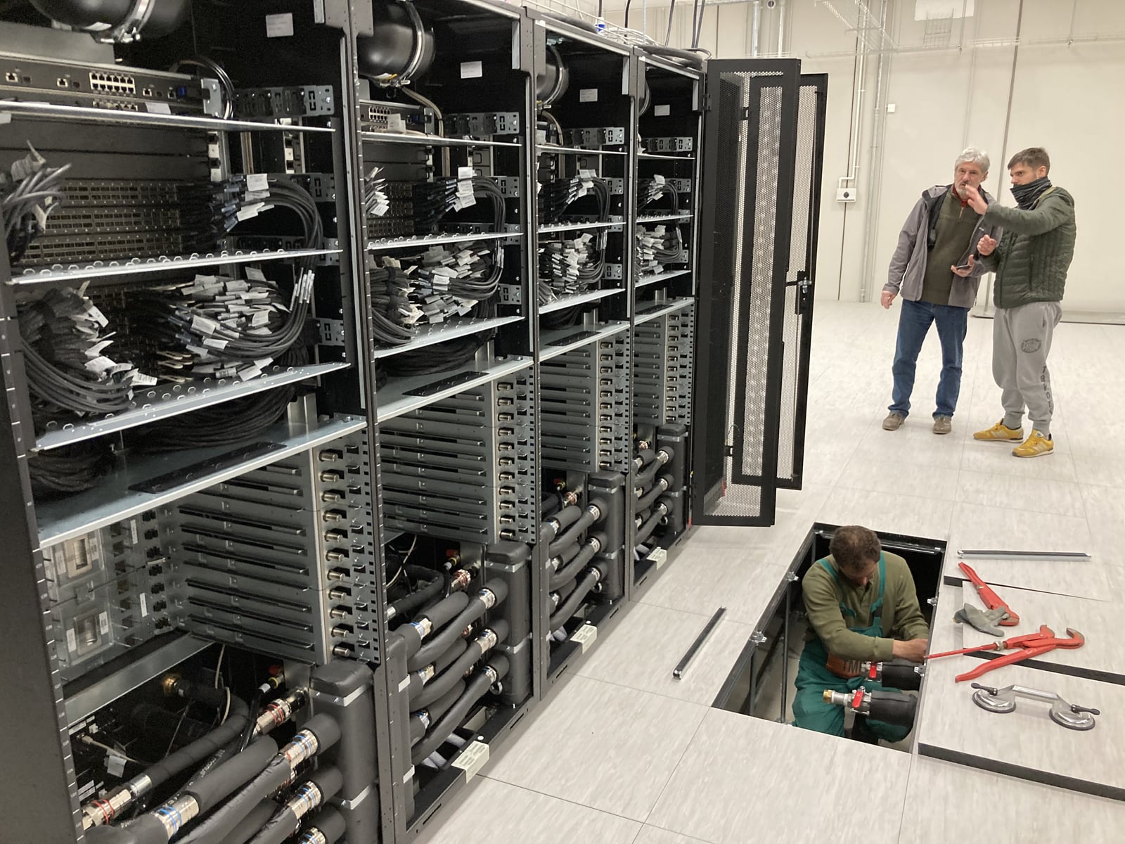 Češi instalovali nejrychlejší superpočítač ve východní Evropě