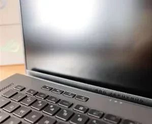 Ukázka zboží, které půjde do aukce