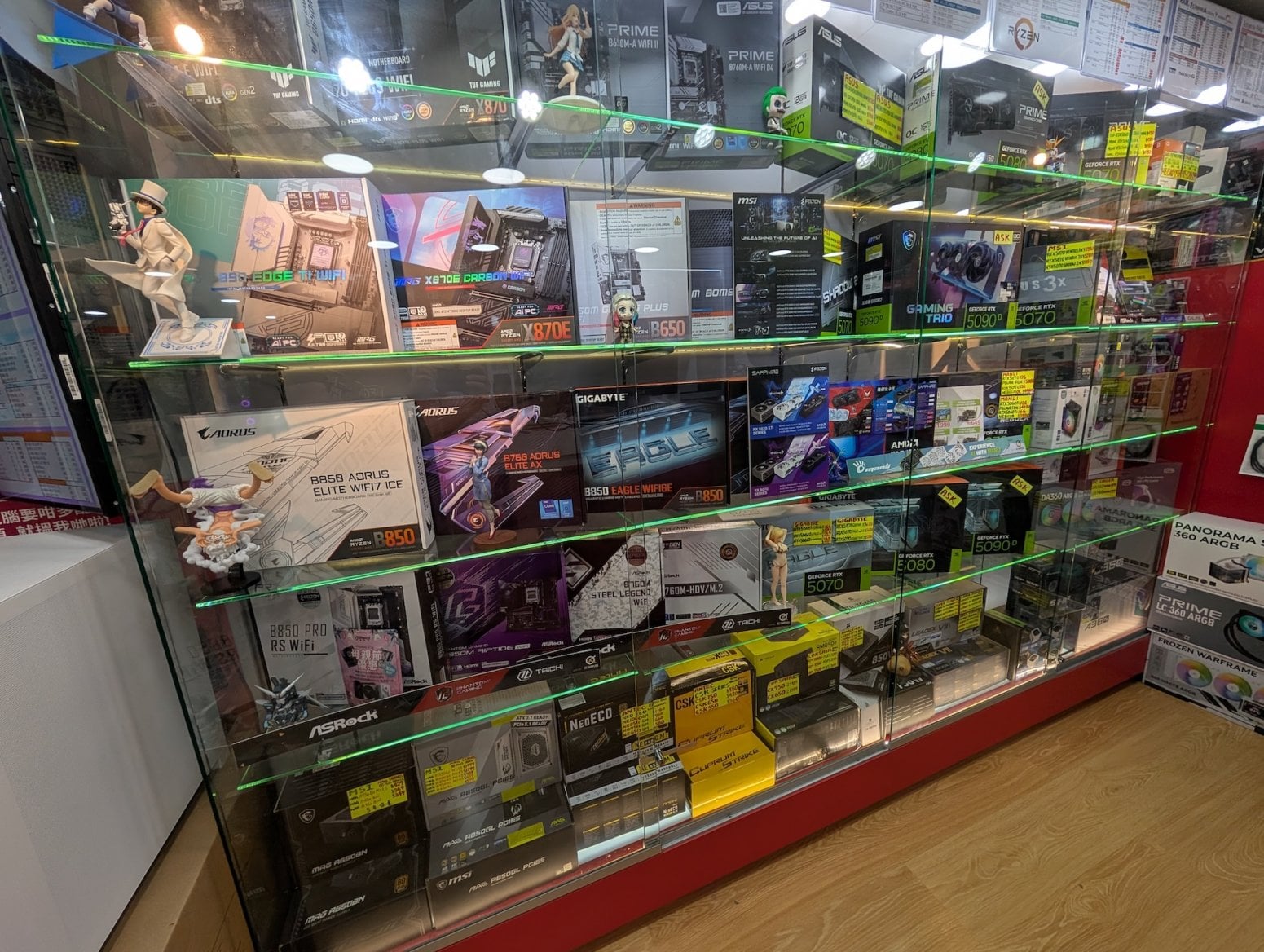 Golden Computer Centre v Hongkongu