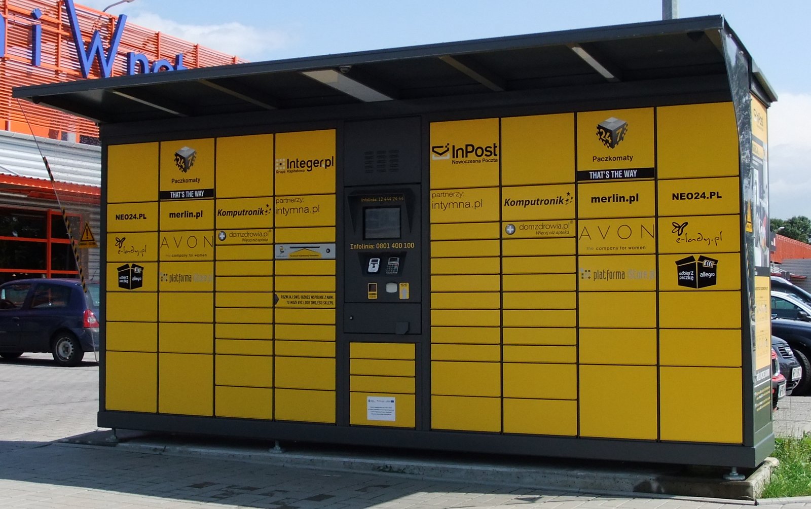 V Polsku nabízí doručení do poštomatů InPost na tři tisíce e-shopů. Poštomaty od InPostu najdete kromě sousedního Polska v dalších 16 zemích.
