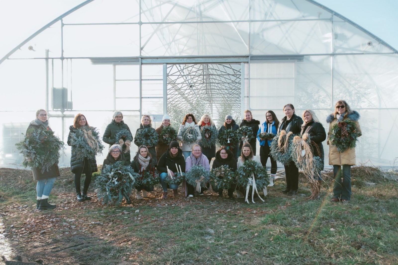 Společná fotografie účastníku workshopu na Eukalyptové farmě