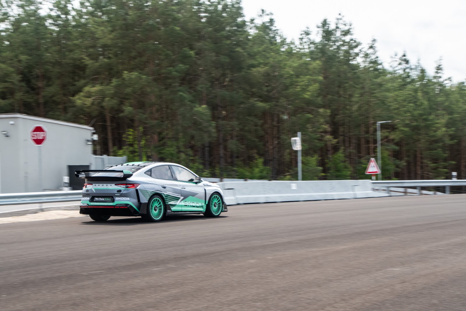 Škoda Enya RS Race