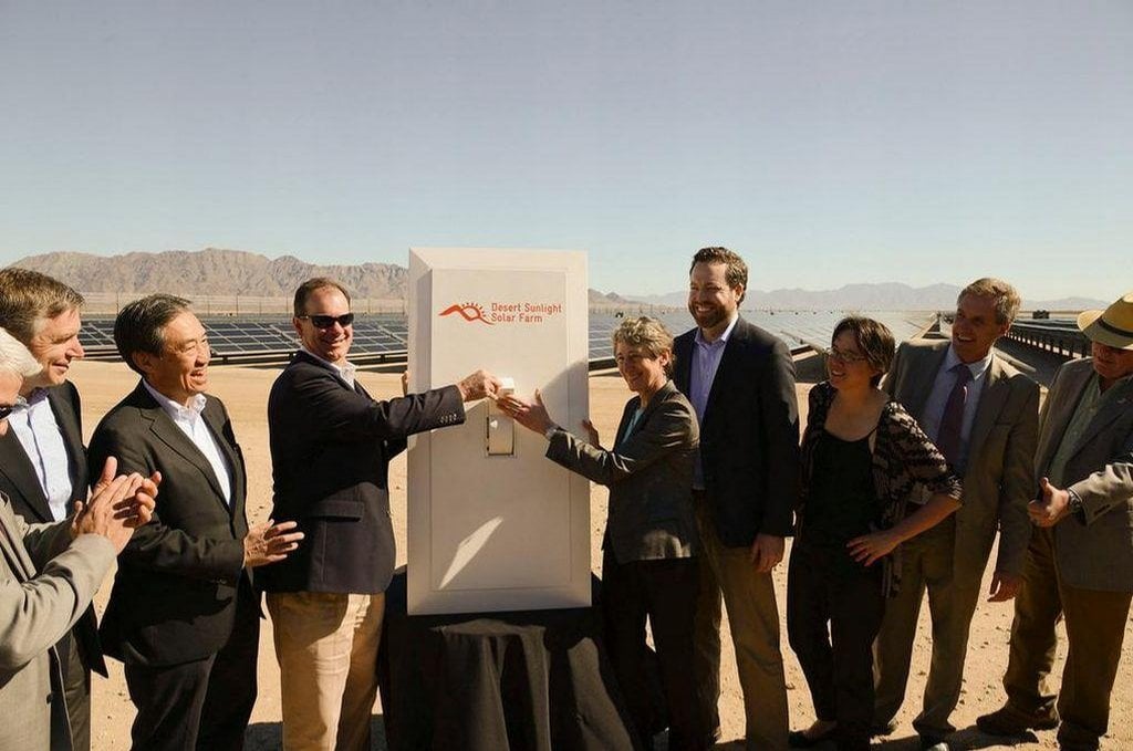 2018-09-v-kalifornii-uvedli-do-provozu-solc3a1rnc3ad-elektrc3a1r