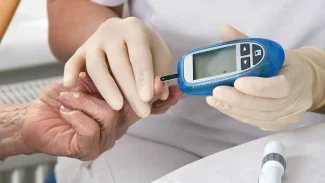 Náhledový obrázek - Hypoglykemie zpravidla postihuje diabetiky. Vzácně se však může projevit i u zdravých jedinců