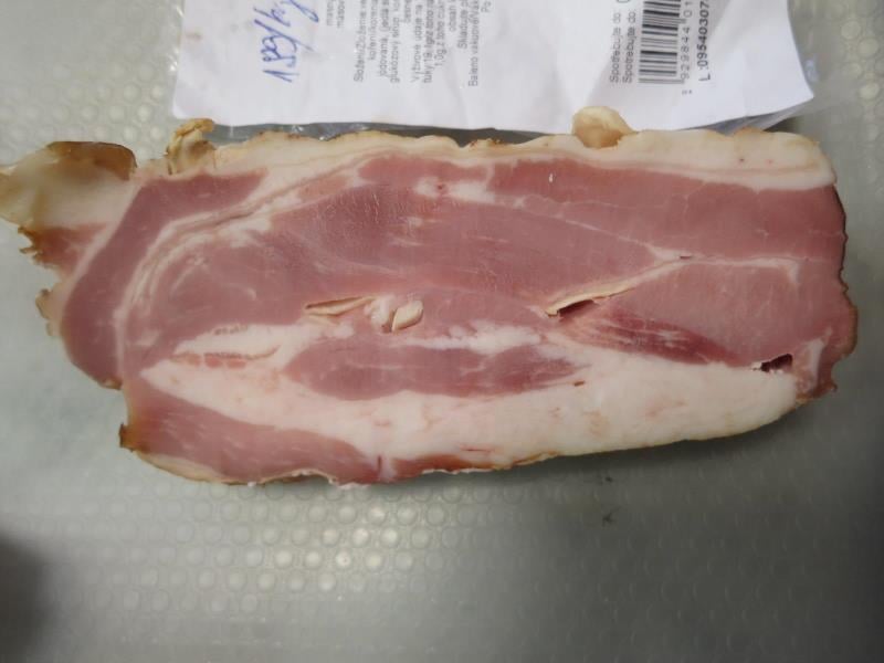 57 nálezů v kategorii nebezpečných potravin. POTRAVINY u MAXXÍKA, Prostějov, česnekový bok. Výrobek zapáchal po kažení. Potravina měla prošlé datum použitelnosti.