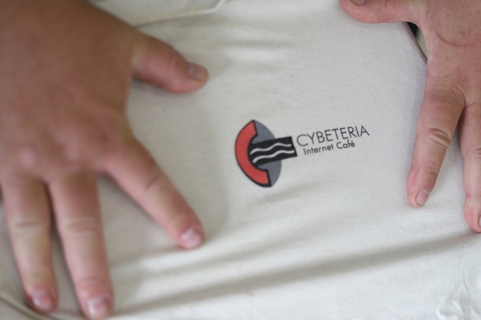 Dochované tričko s logem Cybeterie