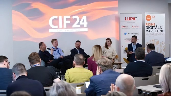 Debata šéfů českých mediálních domů na konferenci Czech Internet Forum 2024