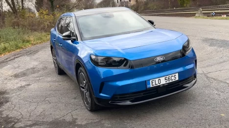 Náhledový obrázek - Videodojmy: Cože? Ford Capri je elektrický crossover? No to se na to podívejme