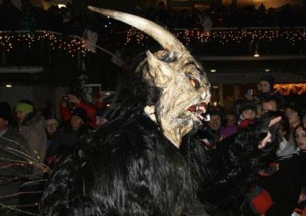 2018-11-krampuslauf-dc49bsivc3a9-reje-rakouskc3bdch-c48dertc5af-