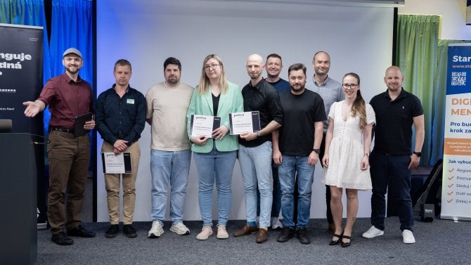 Investor a rádce v jedné osobě. Nový AI nástroj od českých vývojářů zdarma pomůže startupistům učit se z chyb ostatních, podpořil ho i Google