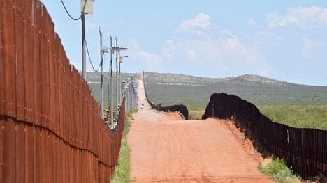 Náhledový obrázek - Chybí nám Mexičané, tvrdí malé americké firmy. Trump je proti