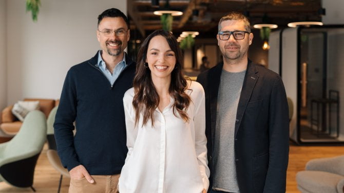 Bývalý šéf Avastu Ondřej Vlček pomohl založit AI startup pro lékaře. Auris One dnes za ně generuje tisíce zpráv týdně a míří do zahraničí