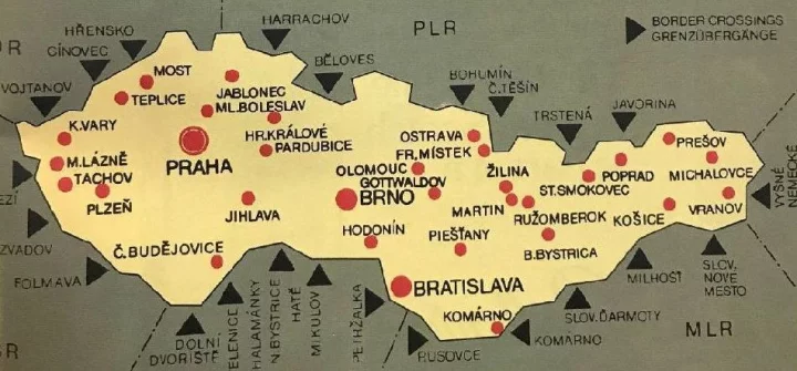 Prodejny Tuzexu v Československu druhé poloviny 80. let. Auta se prodávala jen v těch největších…