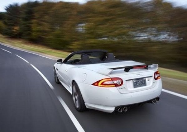 2016-11-jaguar-xkr-s-convertible.jpg