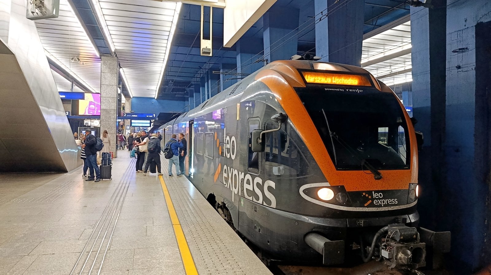 Vlak Leo Express