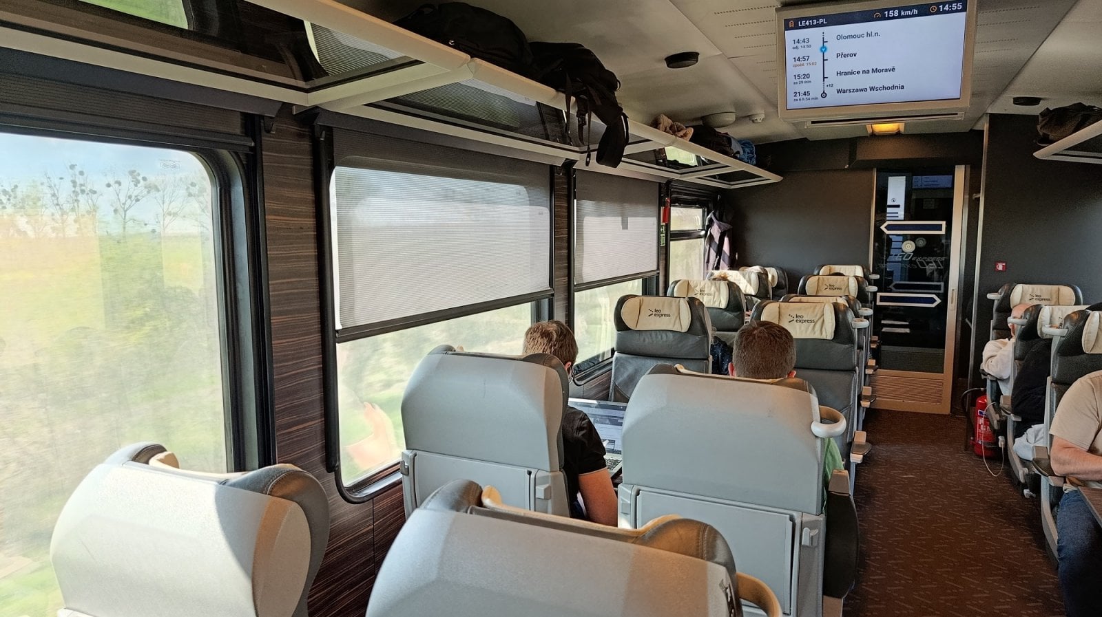 Vlak Leo Express