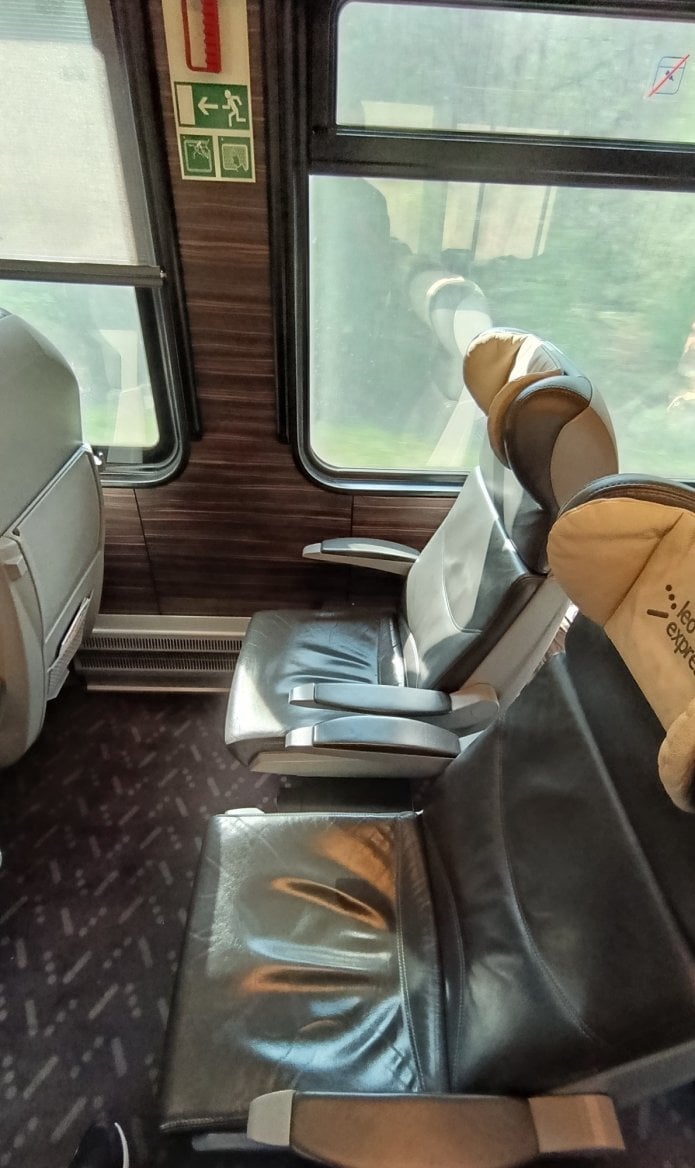 Vlak Leo Express
