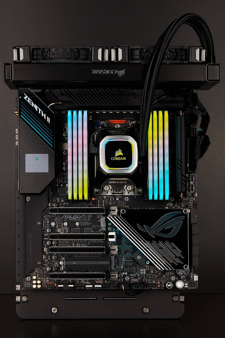 2021-02-Corsair-MP600-Pro-02.jpg