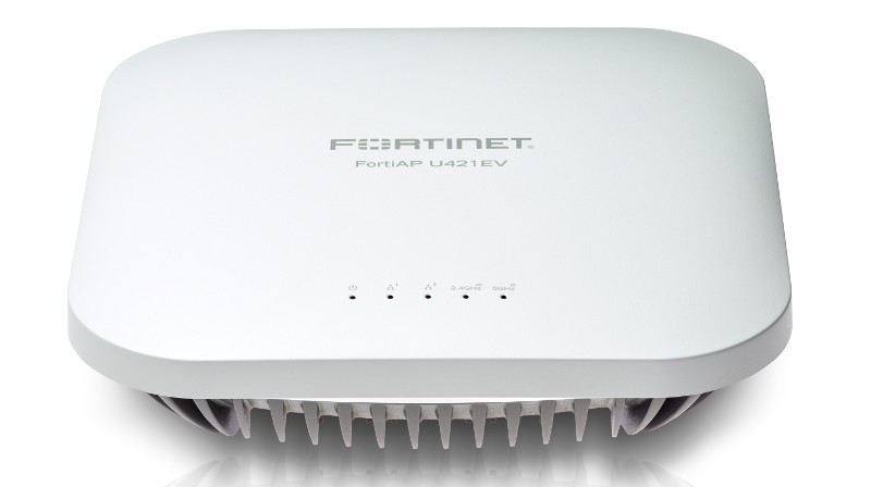 Univerzální bezdrátový přístupový bod FortiAP (foto: Fortinet)