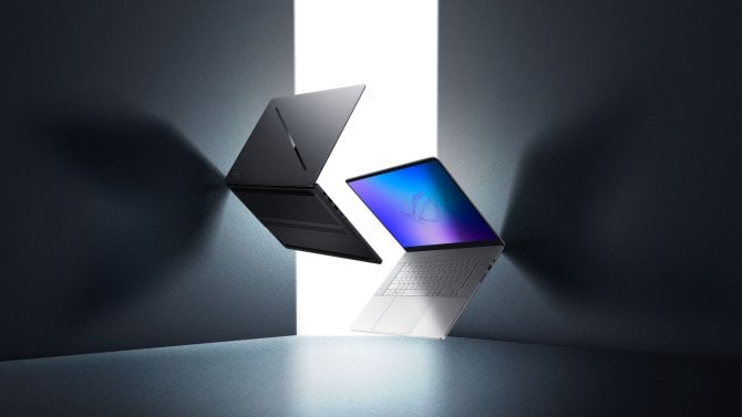 Asus ROG Zephyrus Duo 16 (GX651)