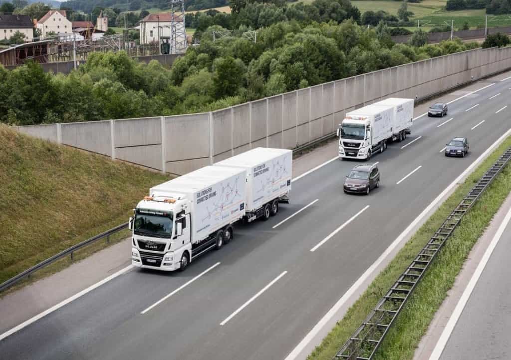 2016-07-platooning-man-1.jpg