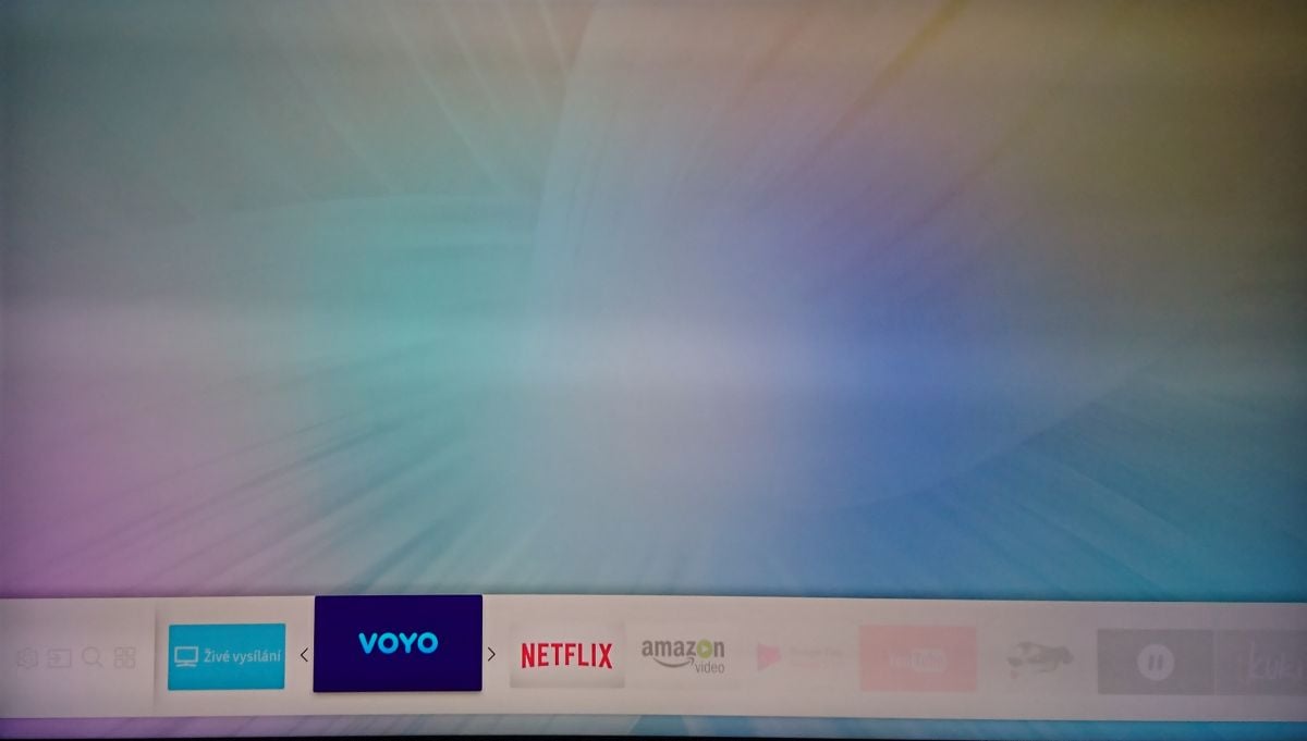 Samsung QLED - domovská obrazovka (tlačítko domečku)