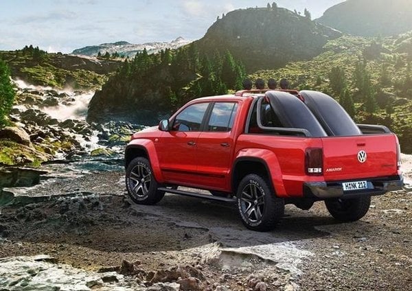 2010-04-volkswagen-amarok-canyon-7.jpg