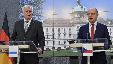 Náhledový obrázek - Česko investuje do želežnice mezi Plzní a Německem, slíbil Sobotka bavorskému premiérovi