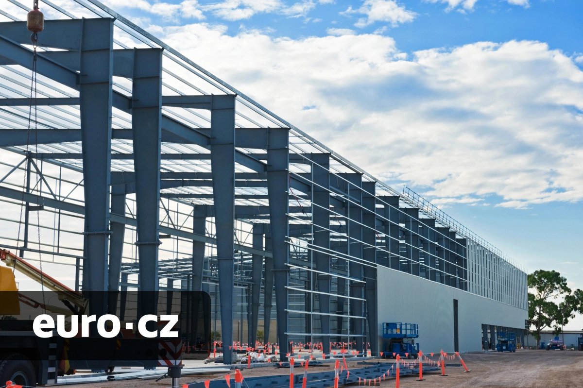 Do průmyslových nemovitostí může investovat téměř každý. Zájemce láká koncept adaptabilních výrobních a skladových prostor Shell & Core