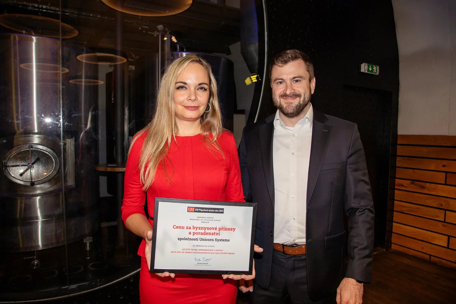 Miriam Selecká Mattová a Roman Ledvoruch (Unicorn Systems SK)