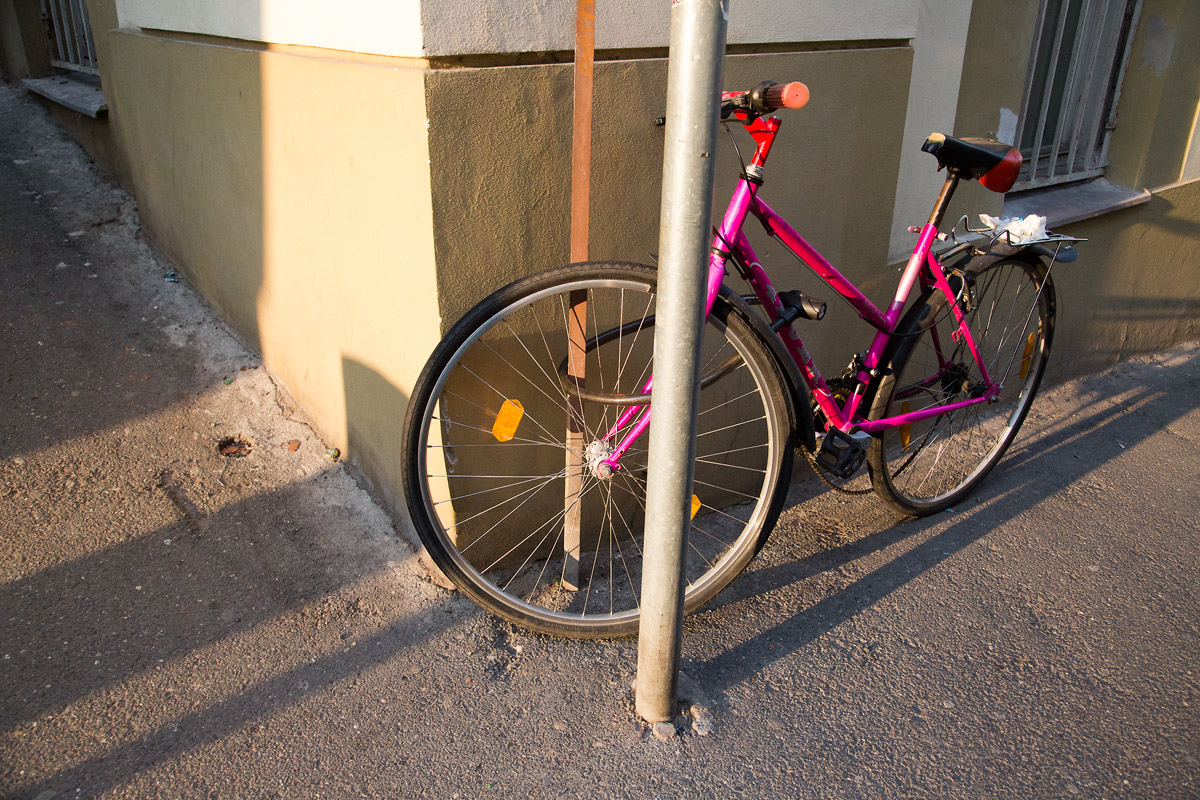 Krymská ulice v Praze se proměňuje díky nadšeným podnikatelům.