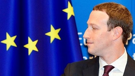 Náhledový obrázek - Facebook a Evropský parlament. Jak Zuckerberg (ne)vysvětlil ochranu uživatelských dat