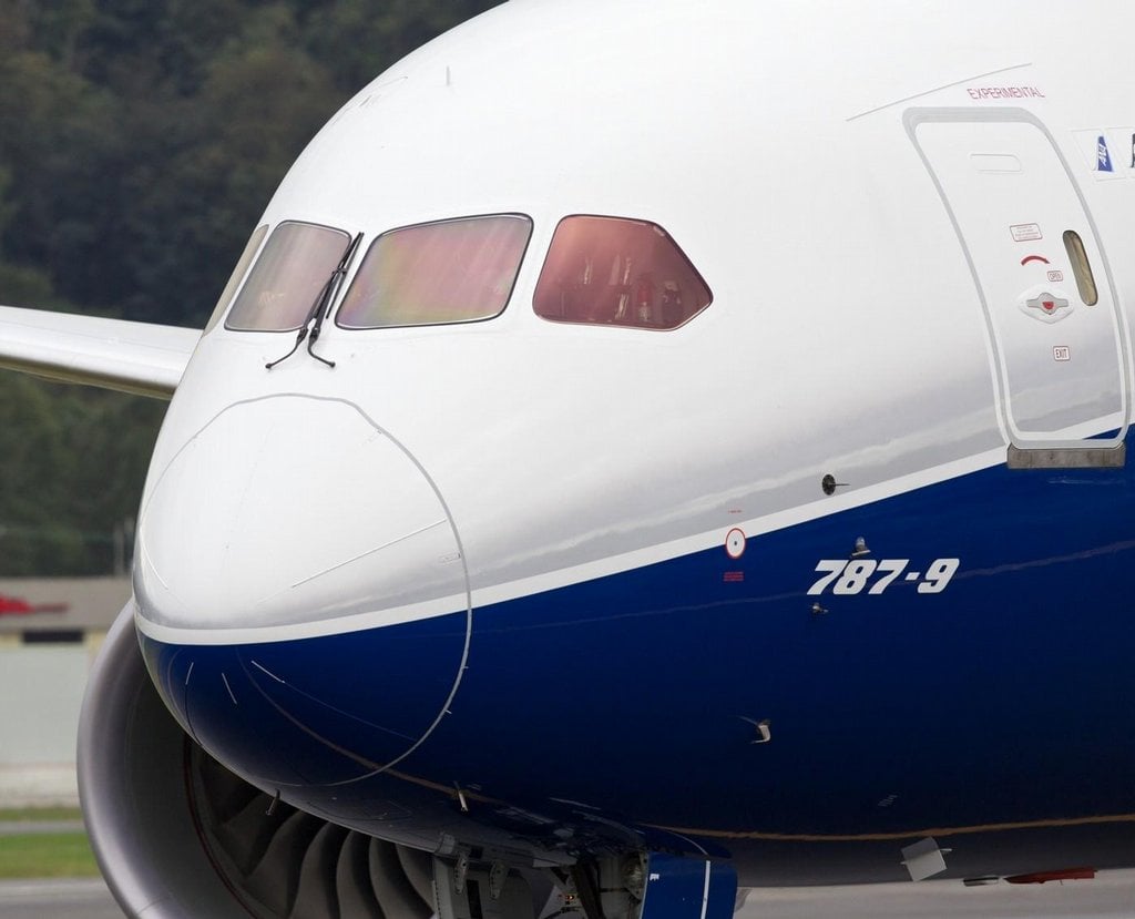 2011-04-boeing-787-9-dreamliner.jpg